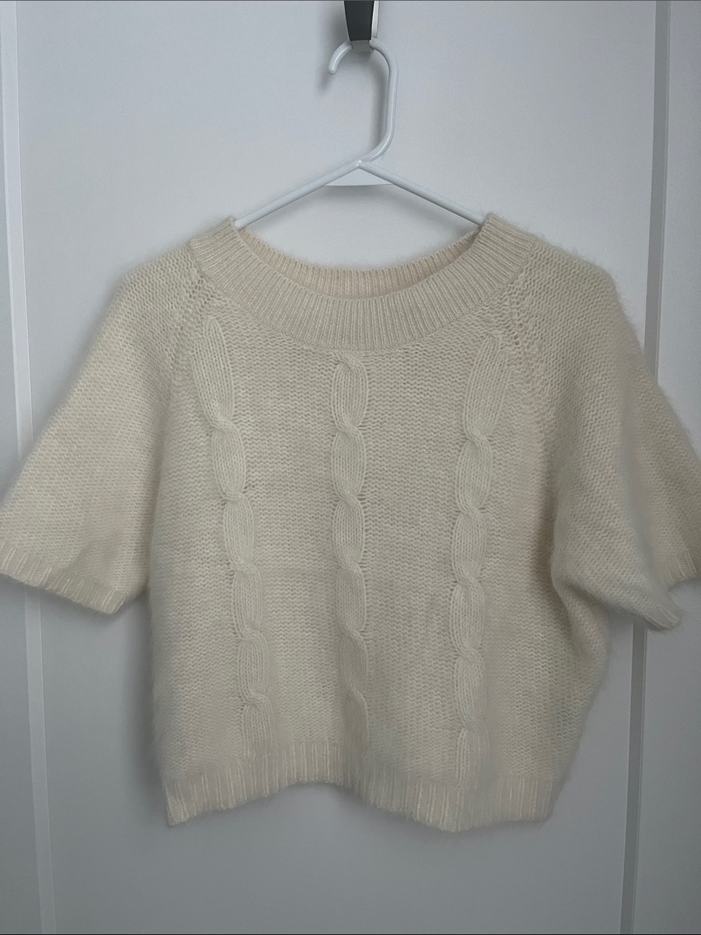 Vintage Short Sleeve Cropped Cable Sweater in Cream